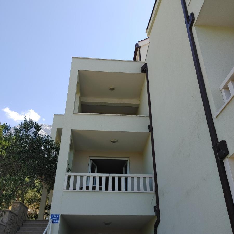 Apartments Villa Cizmic Baška Voda المظهر الخارجي الصورة
