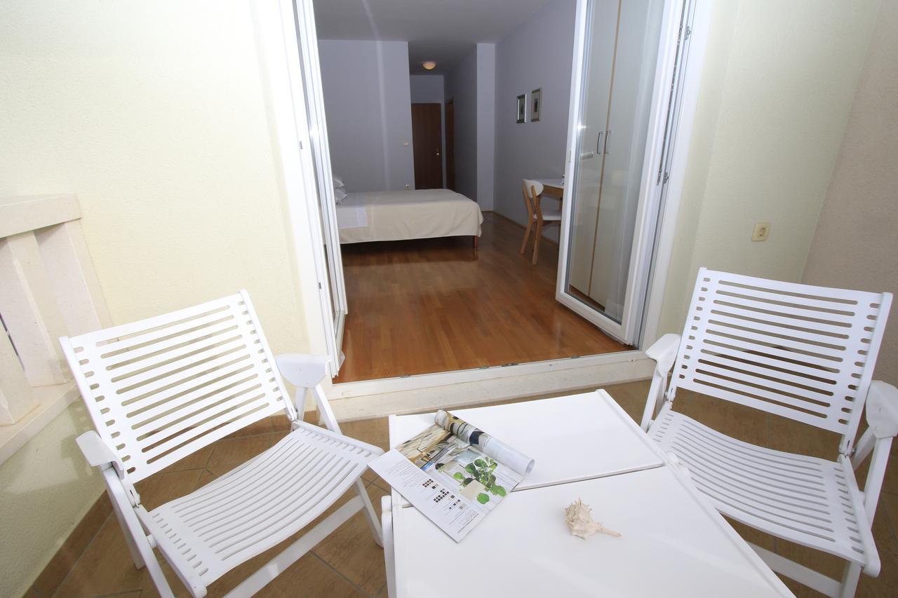 Apartments Villa Cizmic Baška Voda المظهر الخارجي الصورة