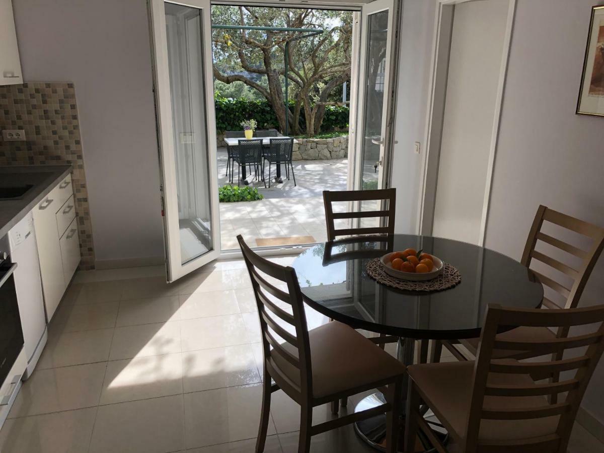 Apartments Villa Cizmic Baška Voda المظهر الخارجي الصورة